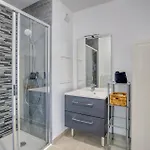 1 Bedroom Cozy In