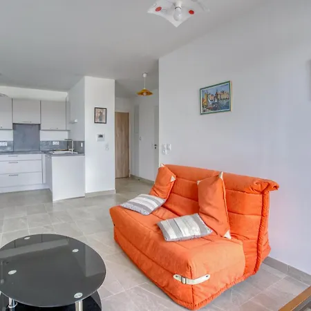 Amazing Apartment In La Tremblade With Wifi * La Tremblade
