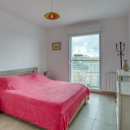 아파트 Amazing Apartment In La Tremblade With Wifi